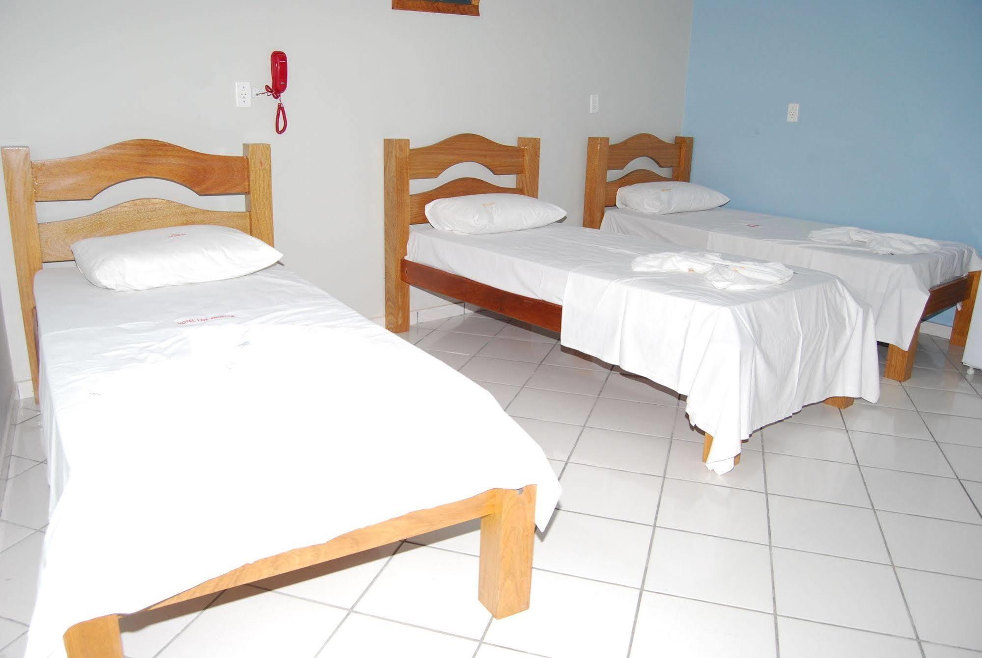 Hotel Los Angeles Куаба Екстериор снимка